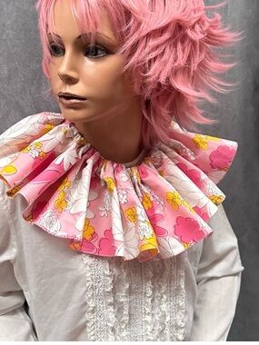 Vintage clown ruff ruffle costume Collar Pink Floral Flower Power